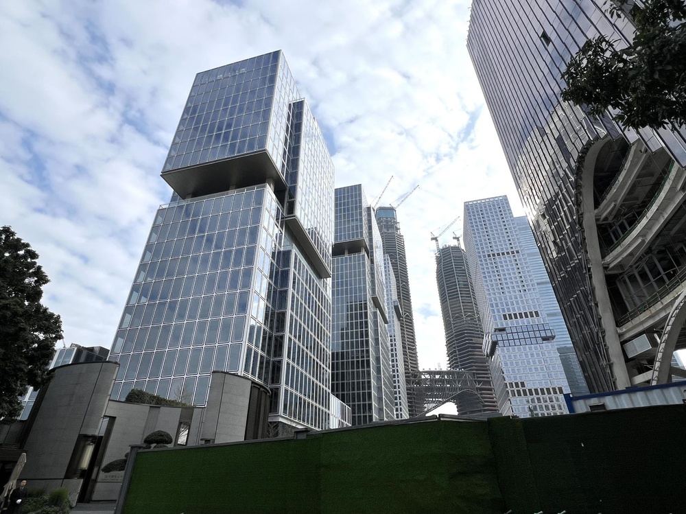 东方湾国际中心外观图1